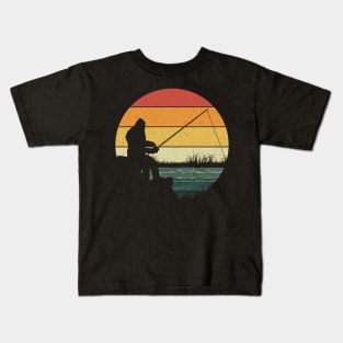 Bigfoot Fishing Retro Sasquatch Kids T-Shirt